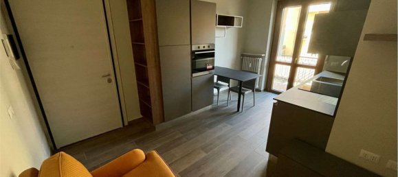 2 rooms Apartment in Borgomanero, Italy No. 12311 3