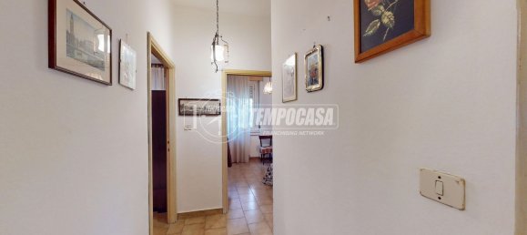 4-salle Appartement à Cinisello Balsamo, Italy No. 10536 8