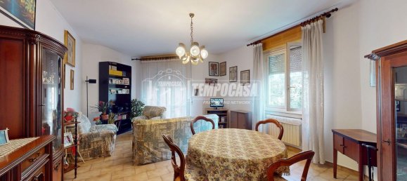 4-salle Appartement à Cinisello Balsamo, Italy No. 10536 4