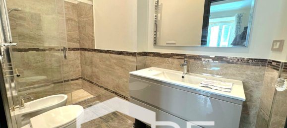 Квартира с 4 спальнями в Рим, Италия № 266188 30