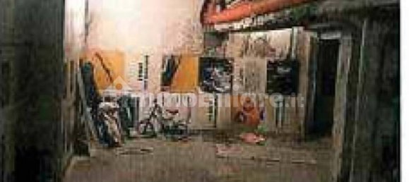  مرآب في Castellammare di Stabia, Italy 55متر مربع رقم 309546 3