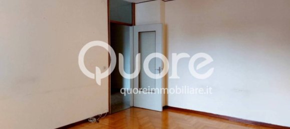 2 Schlafzimmer Wohnung in Udine, Italy, Nr. 313653 2