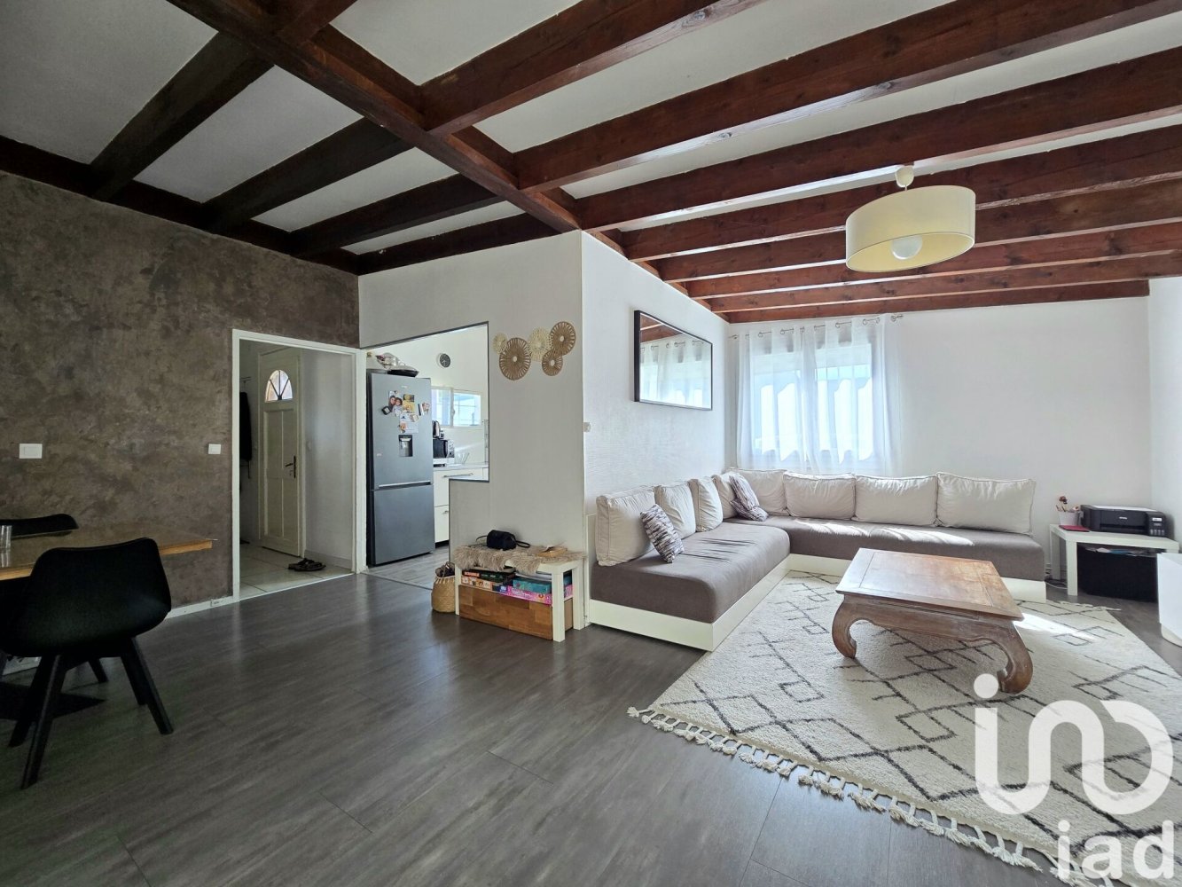 3 bedrooms House in Charge, France No. 326897