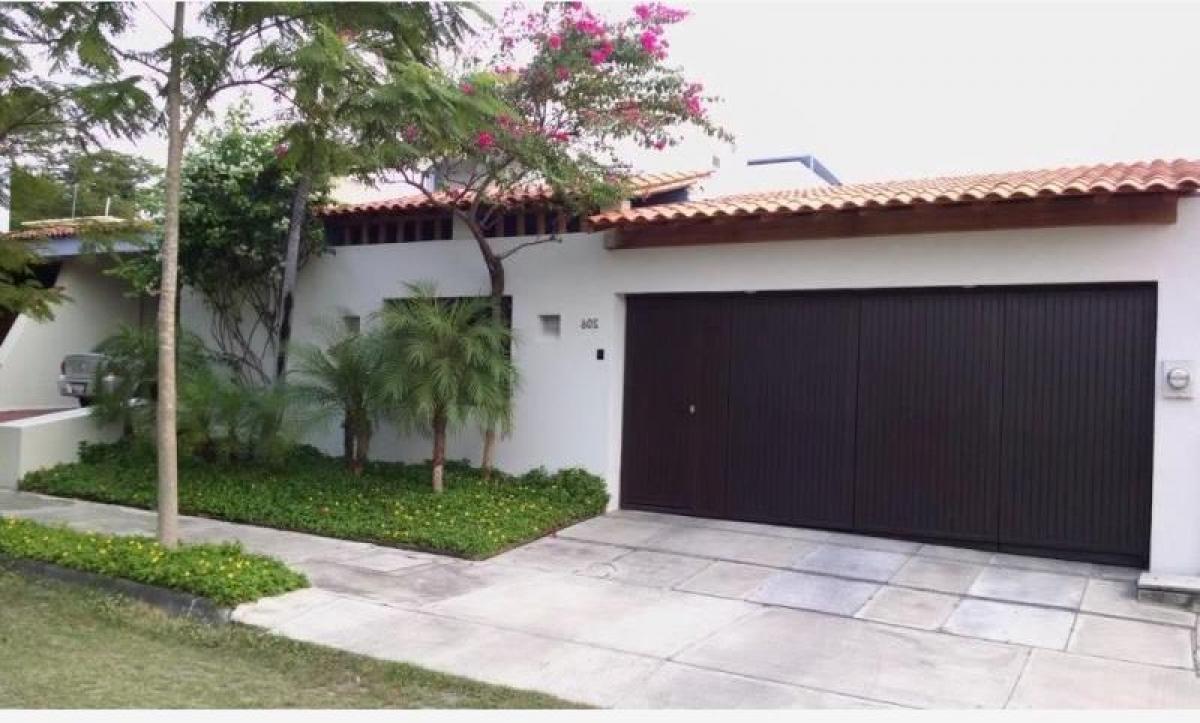 4 bedrooms House in Colima, Mexico No. 151380