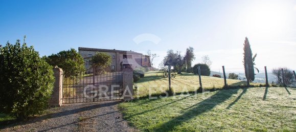 27 rooms House in Montalcino, Italy No. 305456 2