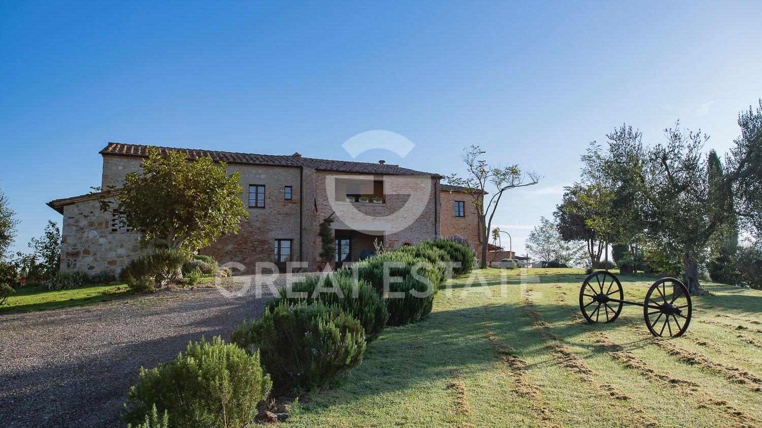 27 rooms House in Montalcino, Italy No. 305456