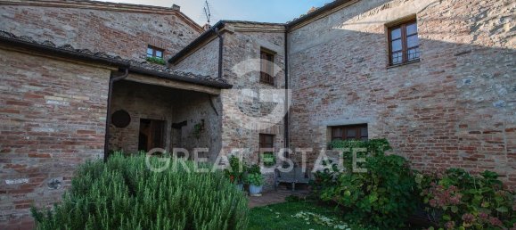 27 rooms House in Montalcino, Italy No. 305456 14
