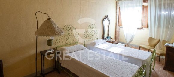 27 rooms House in Montalcino, Italy No. 305456 21