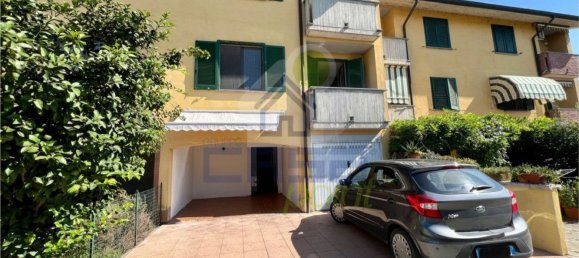 4 bedrooms Villa in Sant'Angelo Lodigiano, Italy No. 378481 2