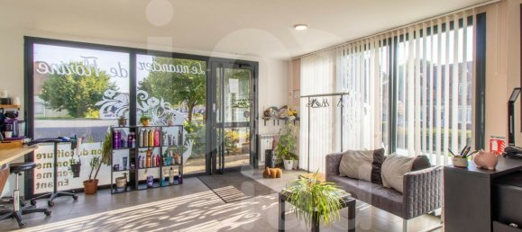 Коммерческая недвижимость 47м² в Шири-Урскам, Франция № 240563 3