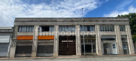 1-salle Propriété commerciale à Ivrea, Italy No. 259803 2