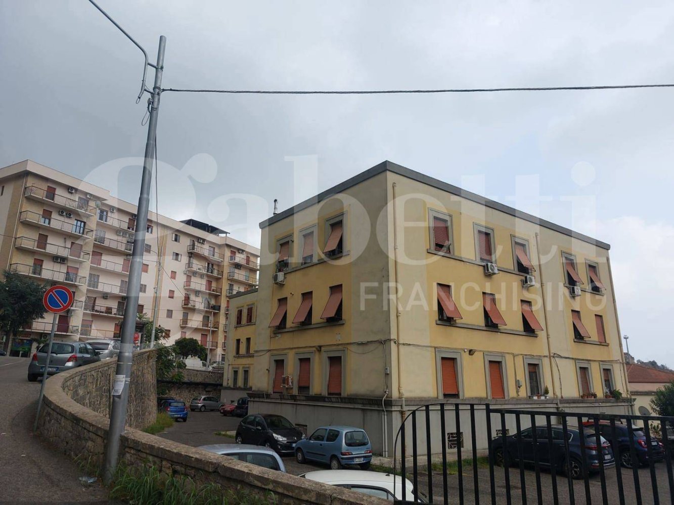 3 bedrooms Apartment in Catanzaro, Italy No. 285982