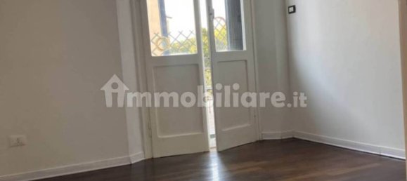 3 bedrooms Apartment in Bologna, Italy No. 315805 3