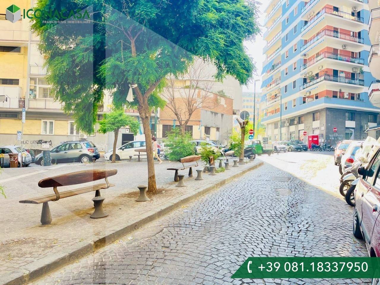 2 bedrooms Apartment in Naples, Italy No. 18925