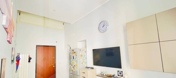 2 bedrooms Apartment in Naples, Italy No. 18925 9