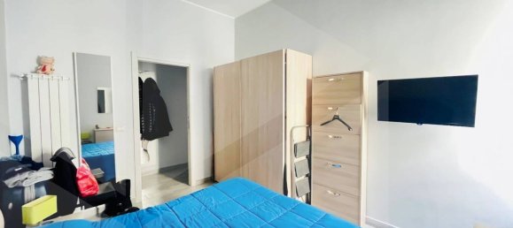 2 bedrooms Apartment in Naples, Italy No. 18925 12