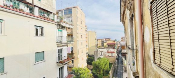 2 bedrooms Apartment in Naples, Italy No. 18925 16