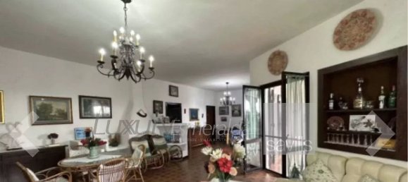 4 bedrooms Villa in Pula, Italy No. 61265 13