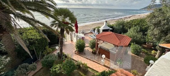 4 bedrooms Villa in Pula, Italy No. 61265 31