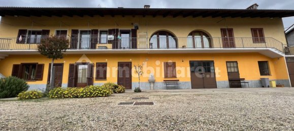 Villa de 6 dormitorios en Scalenghe, Italy No. 163682 2