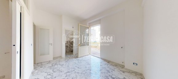 1 bedroom Apartment in Lecce, Italy No. 378224 2