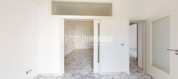 1 bedroom Apartment in Lecce, Italy No. 378224 8