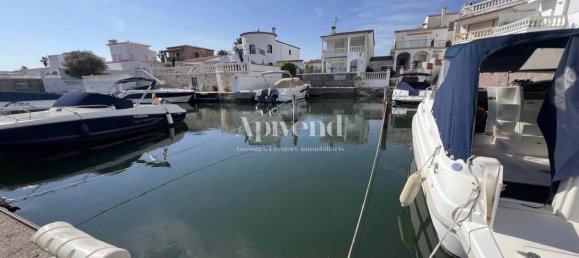 3 bedrooms Townhouse in Empuriabrava, Spain No. 160773 5