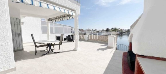 3 bedrooms Townhouse in Empuriabrava, Spain No. 160773 8