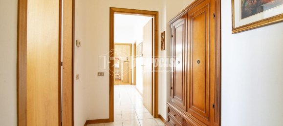 Квартира с 3 комнатами в Ваприо д’Адда, Италия № 38660 22