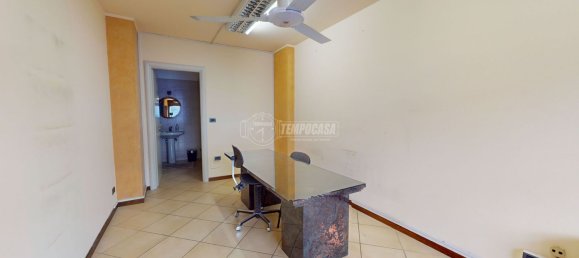 Entrepôt à Turin, Italy 70m² No. 71724 13