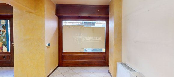 Entrepôt à Turin, Italy 70m² No. 71724 3