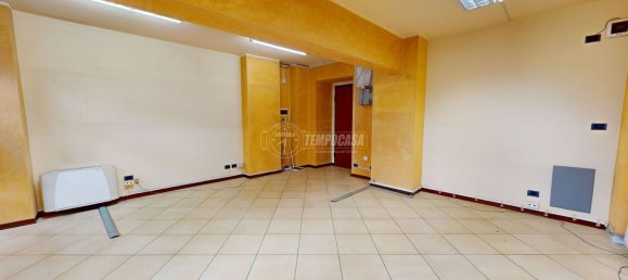 Entrepôt à Turin, Italy 70m² No. 71724 11