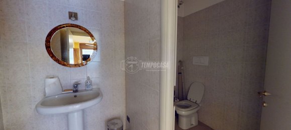 Entrepôt à Turin, Italy 70m² No. 71724 19