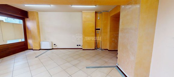 Entrepôt à Turin, Italy 70m² No. 71724 7