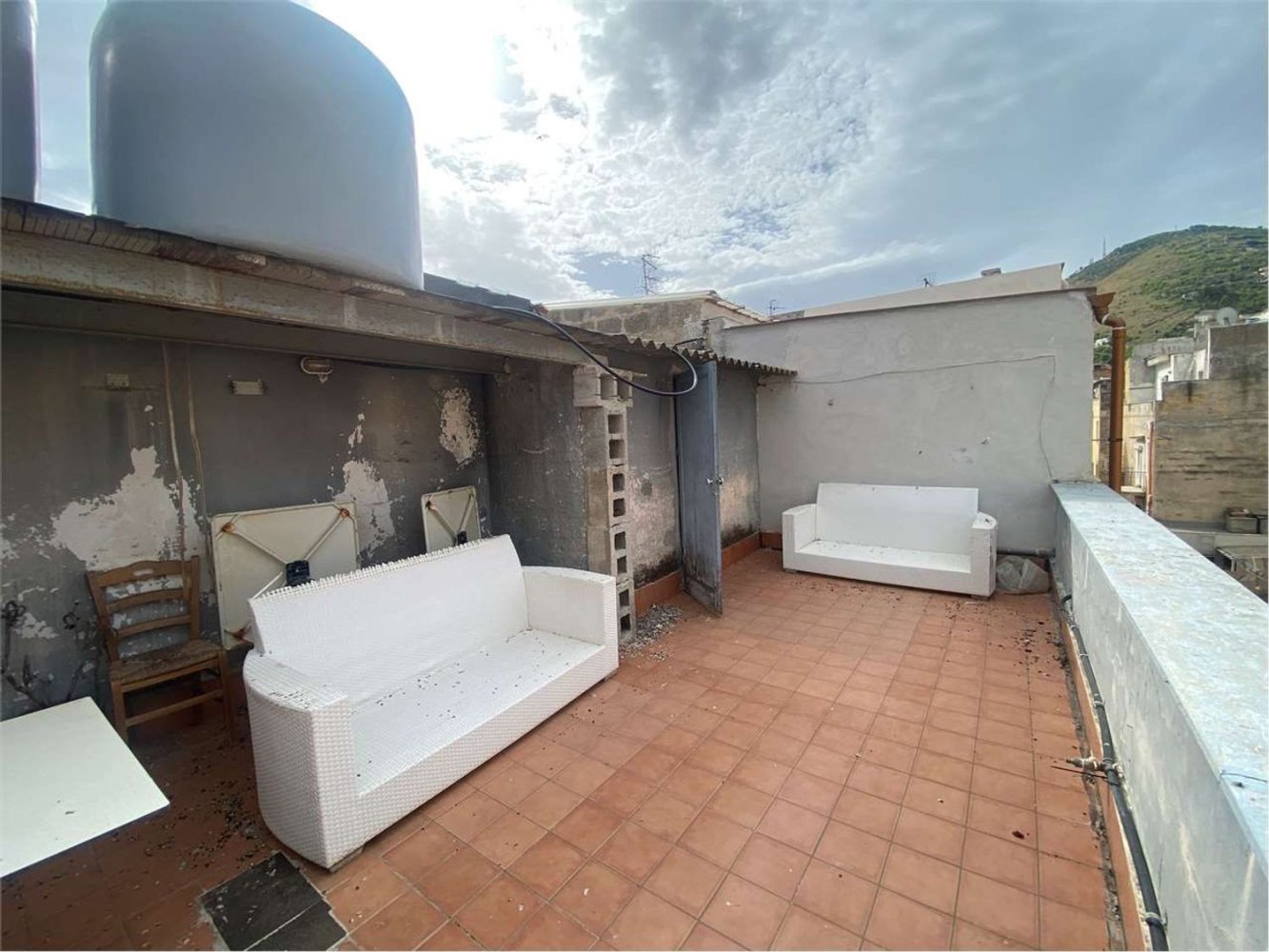 Casa de 4 dormitorios en Alcamo, Italy No. 403948