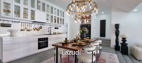 5 bedrooms Villa in Pattaya, Thailand No. 25498 4