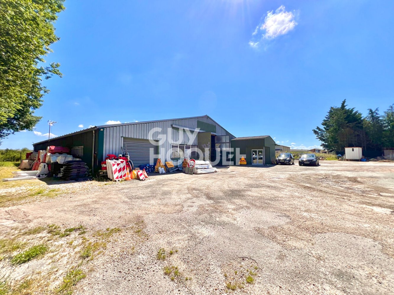 5 rooms Commercial property in Dreux, France No. 258985