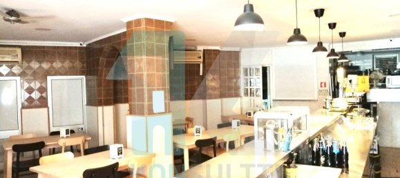 83m² Commercial property in Amadora, Portugal No. 231568 4