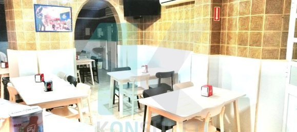 83m² Commercial property in Amadora, Portugal No. 231568 9