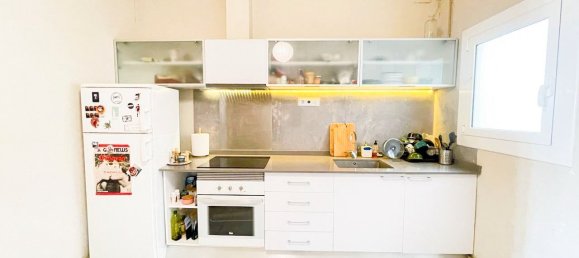 2 bedrooms Apartment in Ciutat Vella, Spain No. 114957 3