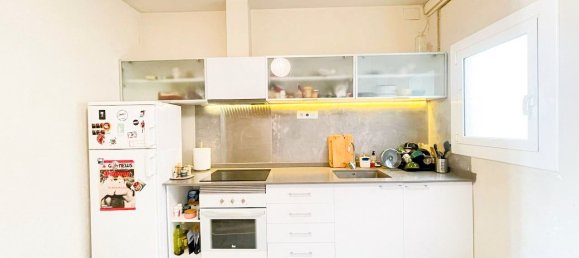 2 bedrooms Apartment in Ciutat Vella, Spain No. 114957 4