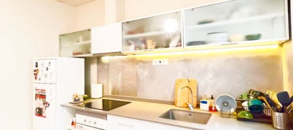 2 bedrooms Apartment in Ciutat Vella, Spain No. 114957 7