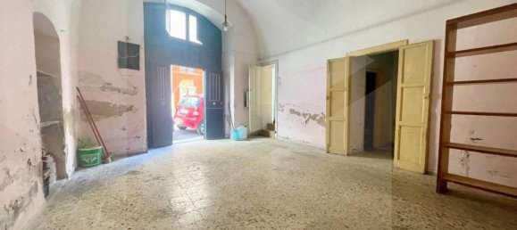 3-salle Appartement à Andria, Italy No. 9265 4