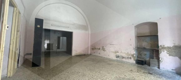 3-salle Appartement à Andria, Italy No. 9265 2