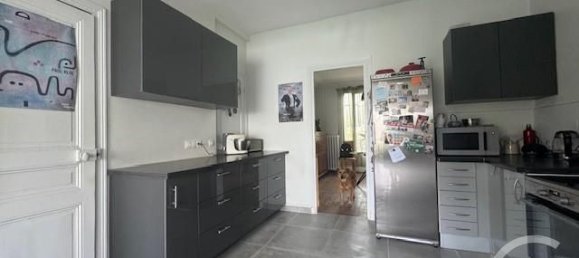 Дом с 4 спальнями в Уй, Франция № 165619 9