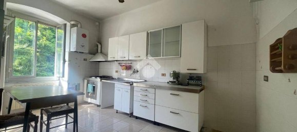 1 Schlafzimmer Wohnung in Genoa, Italy, Nr. 237927 2