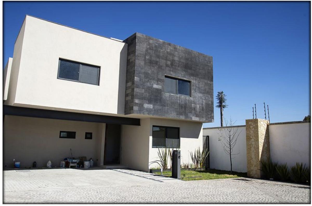 3 bedrooms House in Queretaro, Mexico No. 149457