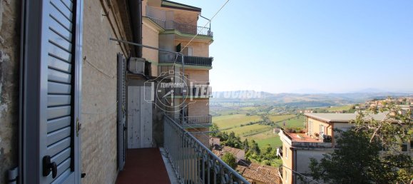 5 bedrooms House in Fermo, Italy No. 316004 4