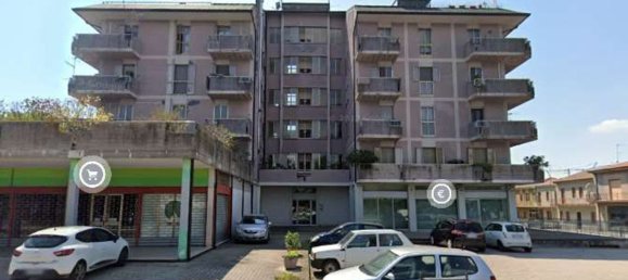 Apartamento de 5 dormitorios en Casaleone, Italy No. 346500 2