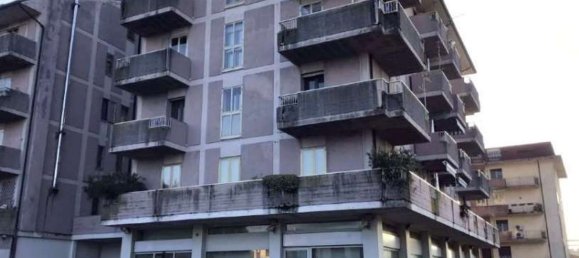 Apartamento de 5 dormitorios en Casaleone, Italy No. 346500 4